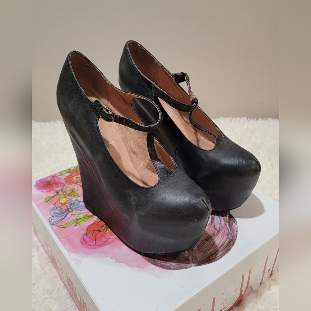 Jeffrey Campbell Tee Wedges